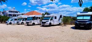 Galeriebild der Unterkunft Camping Sukošan Beach in Sukošan