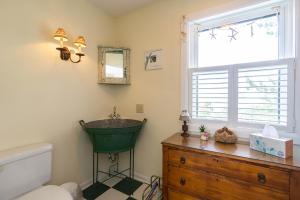 Fotografie z fotogalerie ubytování Jonahs Whale by Oak Island Accommodations v destinaci Caswell Beach + 197 fotografií