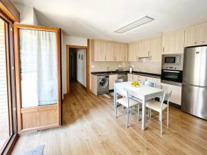 Kuchnia lub aneks kuchenny w obiekcie Apartamento Valbuena