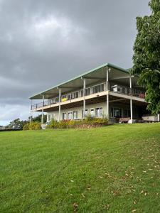 Gallery image of Waimea Bay Luxury Estate Views & Hot Tub in Haleiwa