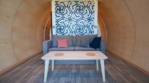 Χώρος καθιστικού στο Forth Mountain Glamping