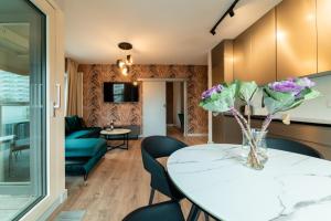 Posedenie v ubytovaní Mennica Residence Luxury Location