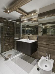 Un baño de Hotel Cervo