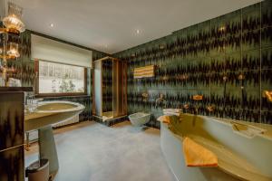 Koupelna v ubytování Lerchs Landhotel