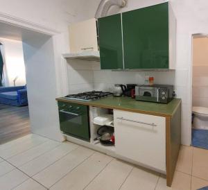 A kitchen or kitchenette at Appartement Belvedere Wien