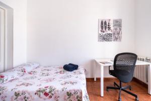 Postel nebo postele na pokoji v ubytování Comfy 4 rooms apt in the heart of Chueca (Madrid center)