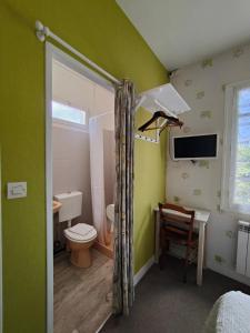 Vonios kambarys apgyvendinimo įstaigoje Auberge Le Chata