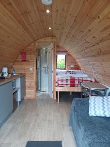 Nesswood Luxury Glamping 주방 또는 간이 주방