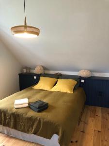 Postel nebo postele na pokoji v ubytování Chambre Suite entrée indépendante à Luz