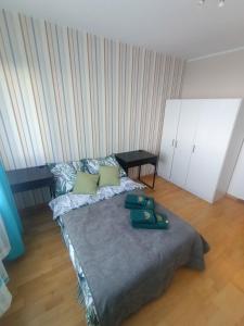 Postel nebo postele na pokoji v ubytování pokoje do wynajęcia - Podwisłocze 24