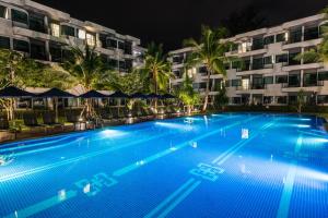 Holiday Style Ao Nang Beach Resort, Krabi内部或周边的泳池