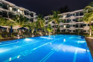 Holiday Style Ao Nang Beach Resort, Krabi内部或周边的泳池