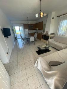 Μια τηλεόραση ή/και κέντρο ψυχαγωγίας στο Villa Harris