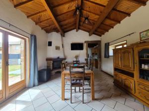 Zdjęcie z galerii obiektu Maison campagne avec 3 chambres, Cheminée et Terrasse, près d'Epinal - FR-1-589-417 w mieście Chantraine