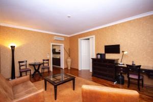 TV a/nebo společenská místnost v ubytování SKARITZ Hotel & Residence