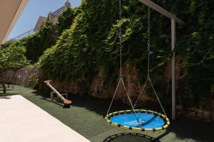 Kép Anema Villa, a picture-perfect summer escape,By ThinkVilla szállásáról Rúmeliben a galériában