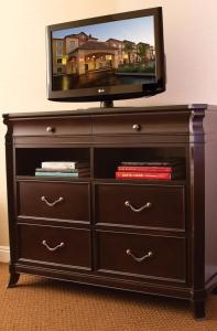 TV a/nebo společenská místnost v ubytování Ayres Hotel & Spa Moreno Valley/Riverside