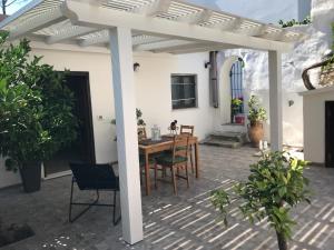 Il Paradiso di Giacomo的庭院或其他户外区域