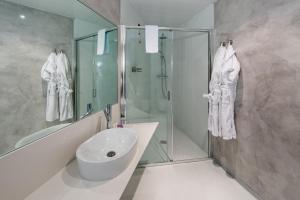 Ванная комната в Carrick Hotel Camogli Portofino Coast
