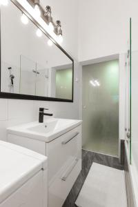 Standard Apartment by Hi5-Relax with Style Studio 1073 Budapest, 74 Dob utca kép - 2