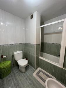Koupelna v ubytování Apartamento playa A Ribeira
