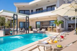 マカルスカにあるVilla Vista Al Marのギャラリーの写真