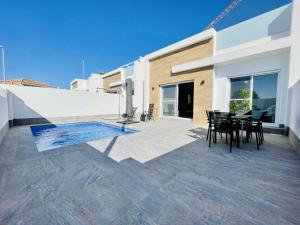 The swimming pool at or close to Villa Tranquilidad