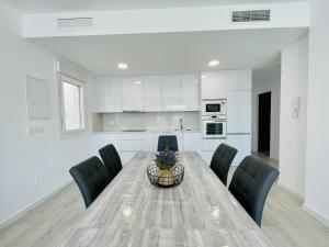 A kitchen or kitchenette at Villa Tranquilidad