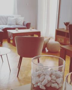 Posedenie v ubytovaní Myrtia Home