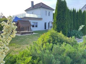 The building in which the holiday home is located