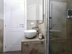 A bathroom at Residenza Porta Romana