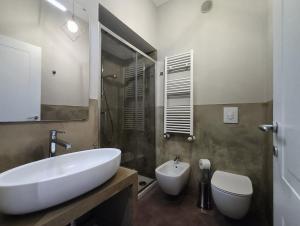 A bathroom at Residenza Porta Romana