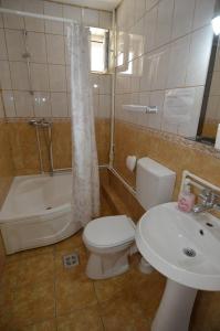 Koupelna v ubytování Casa Picu