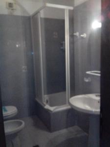 Koupelna v ubytování Hotel Niki