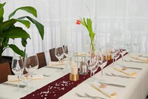 Restaurace v ubytování Alpenhotel Ammerwald + 29 fotografií