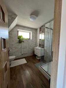 Kúpeľňa v ubytovaní Apartamenty Cichy Kącik + 27 fotografií