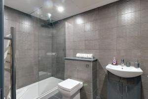 Ένα μπάνιο στο Harrisons Aparthotel Liverpool +30 φωτογραφίες