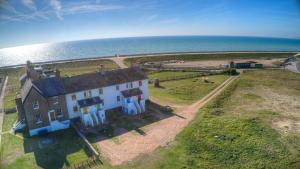 Gallery image of Coastguards Lookout in Camber
