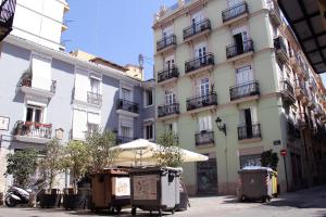 Tòa nhà nơi chỗ nghỉ nhà dân tọa lạc