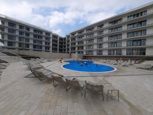 Bazén v ubytovaní Apartament A101 Polanki Aqua alebo v jeho blízkosti