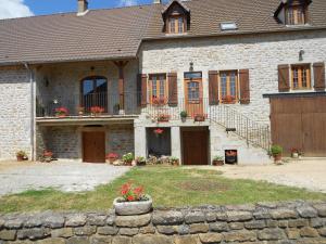 CouchesにあるAu Coeur d'Orignyの大石造りの家