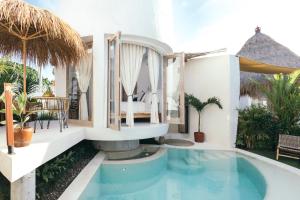 Πισίνα στο ή κοντά στο Makaii Tiny Villas with private pools