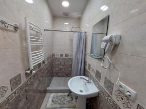 Gallery image of Guesthouse ''Door'' in Sighnaghi in Sighnaghi +39 photos