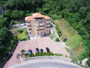 Budova, kde se apartmán nachází