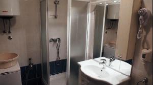 Koupelna v ubytování APARTMENT NELLY OPATIJA + 29 fotografií