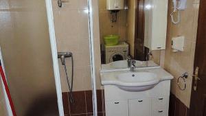 Koupelna v ubytování APARTMENT NELLY OPATIJA