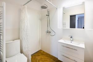 Ein Badezimmer in der Unterkunft Przystanek Babia Apartamenty