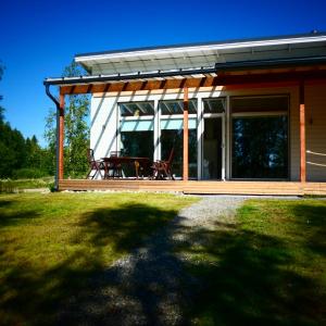 Foto da galeria de Villa Puistola & sauna, near Santa's Village em Rovaniemi
