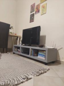 TV a/nebo společenská místnost v ubytování Κλινάρι + 13 fotografií