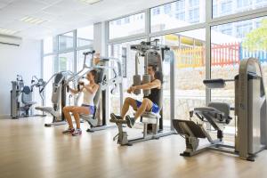 Fitness centrum a/nebo fitness zařízení v ubytování Magal Maradiso Hotel by Aminess